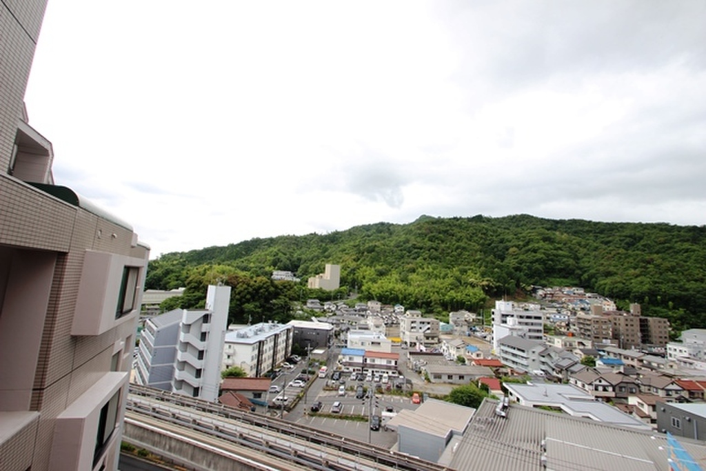 (13/32) 眺望 (13/32) 眺望