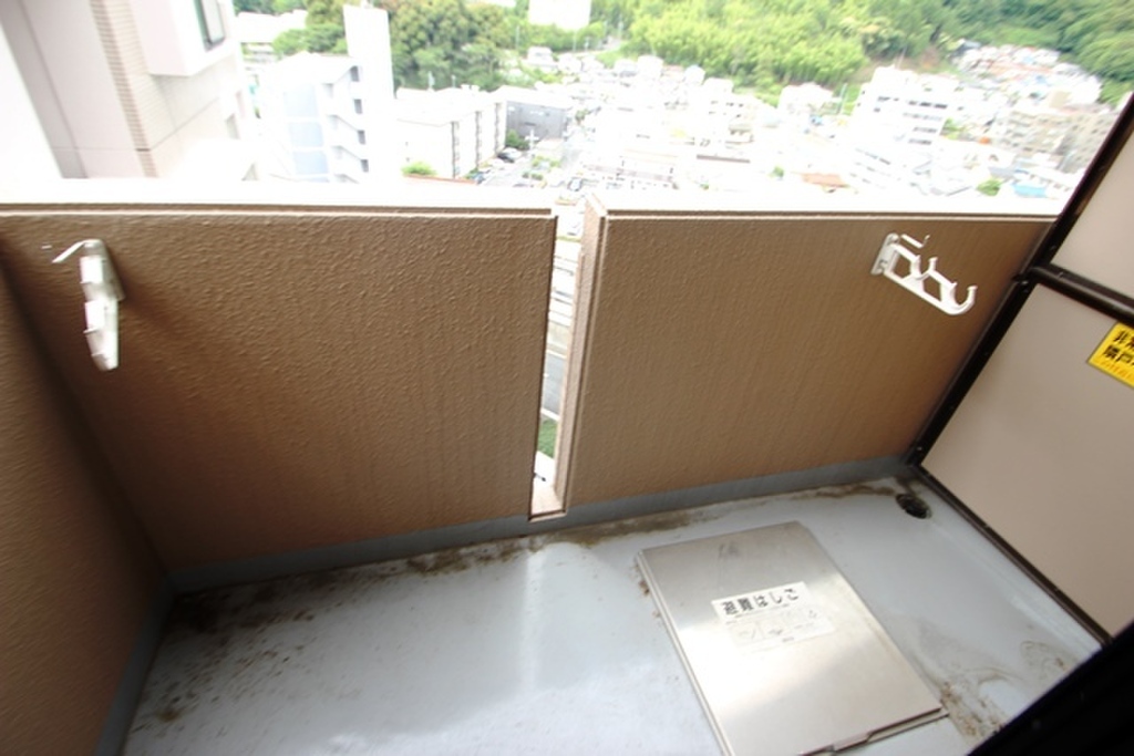 (12/32) バルコニー (12/32) バルコニー