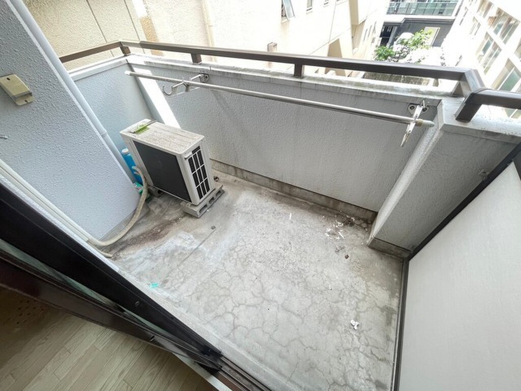 (12/30) バルコニー