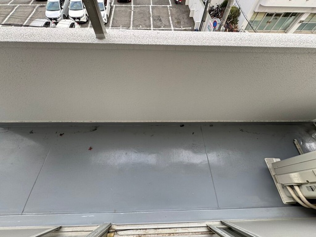 (13/26) バルコニー