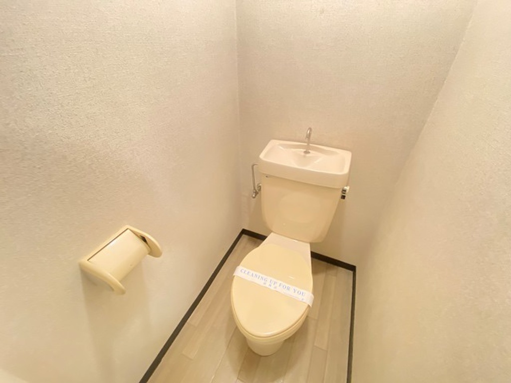 (8/28) トイレ (8/28) トイレ