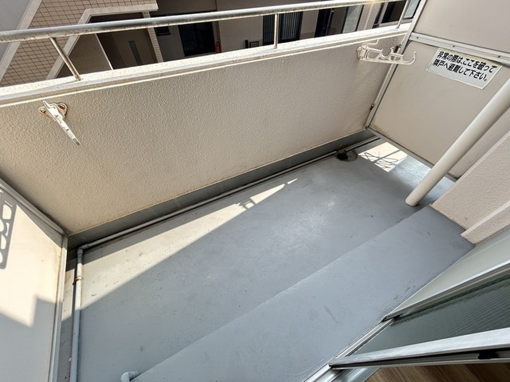 (6/27) バルコニー