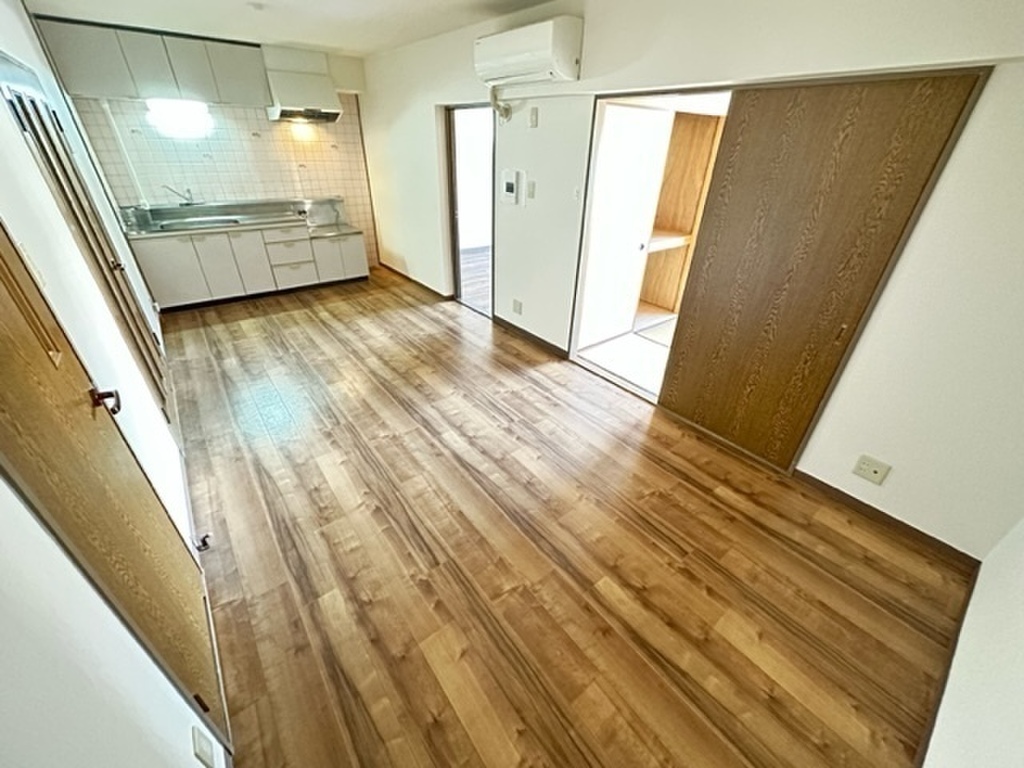 (2/25) 居室・リビング (2/25) 居室・リビング