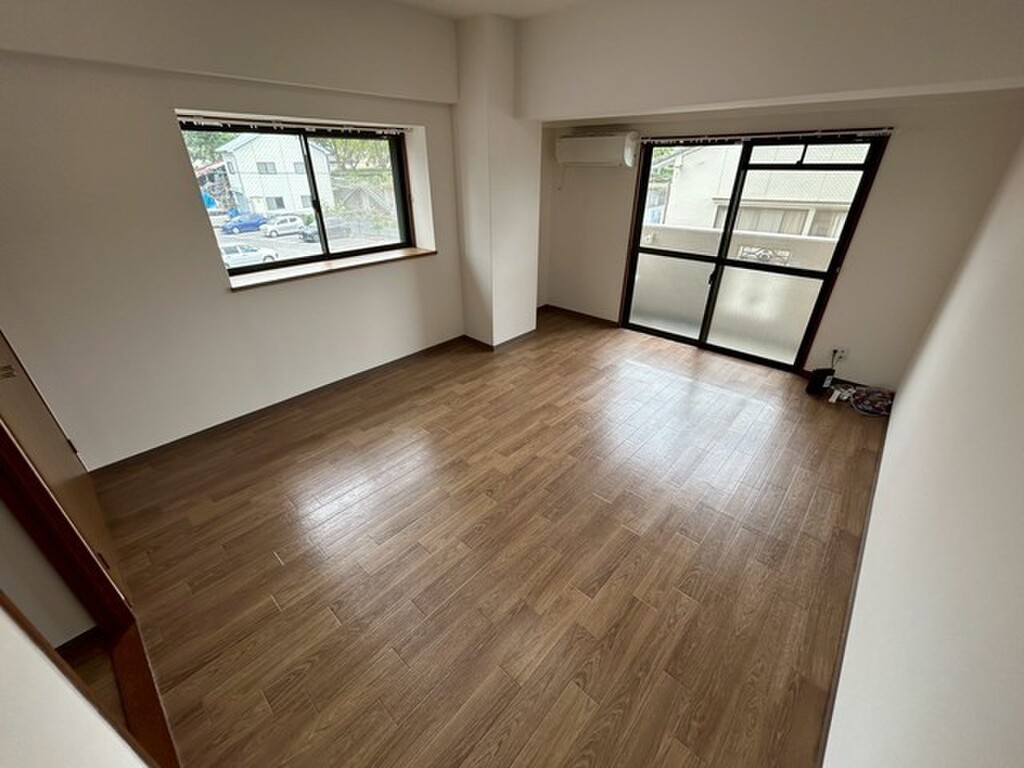 (2/26) 居室・リビング (2/26) 居室・リビング