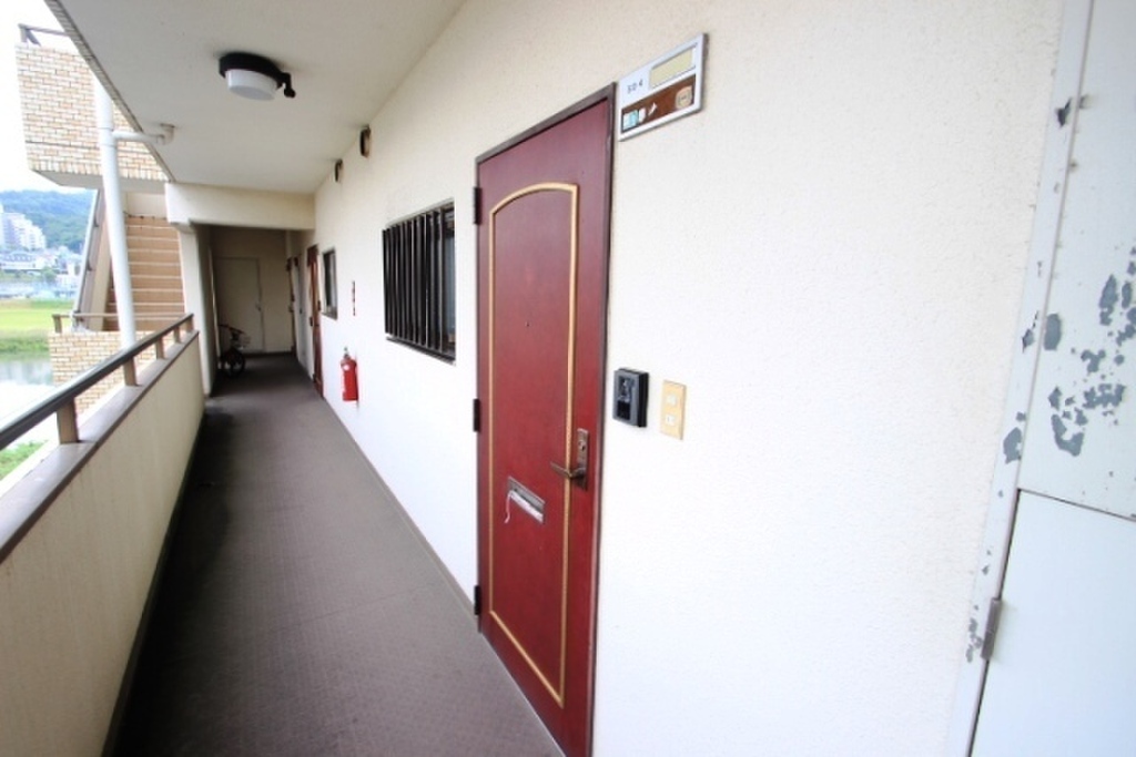 (17/30) 玄関 (17/30) 玄関