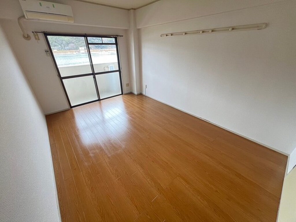 (2/25) 居室・リビング (2/25) 居室・リビング