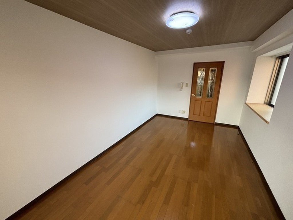 (16/32) 居室・リビング