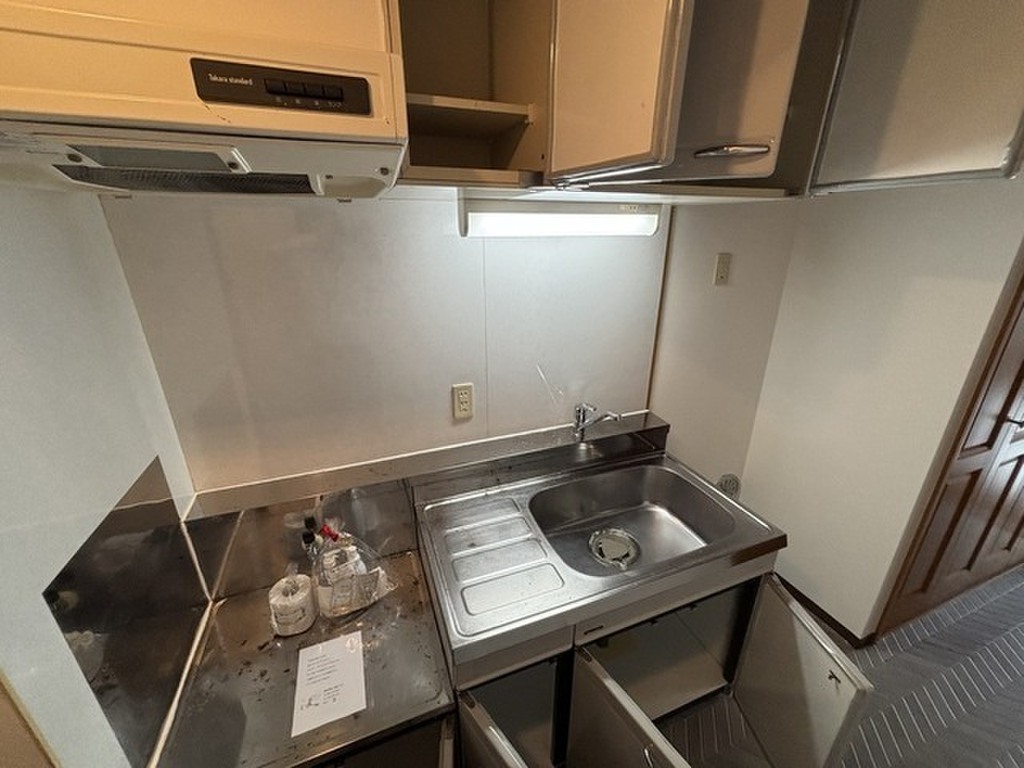 (17/32) キッチン