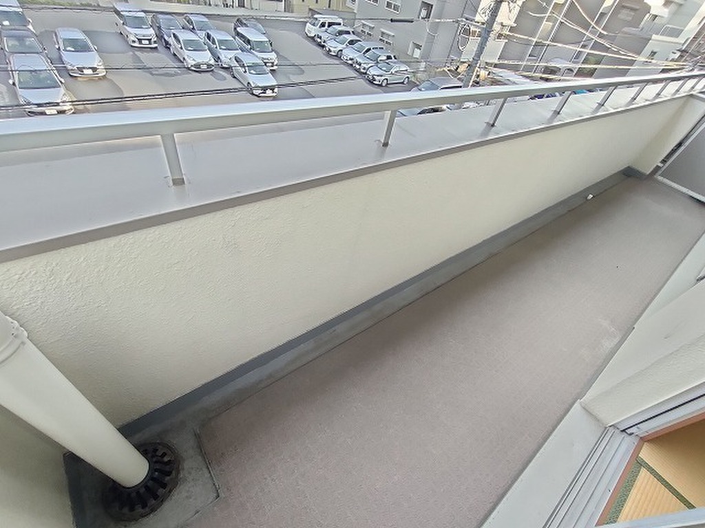 (11/26) バルコニー