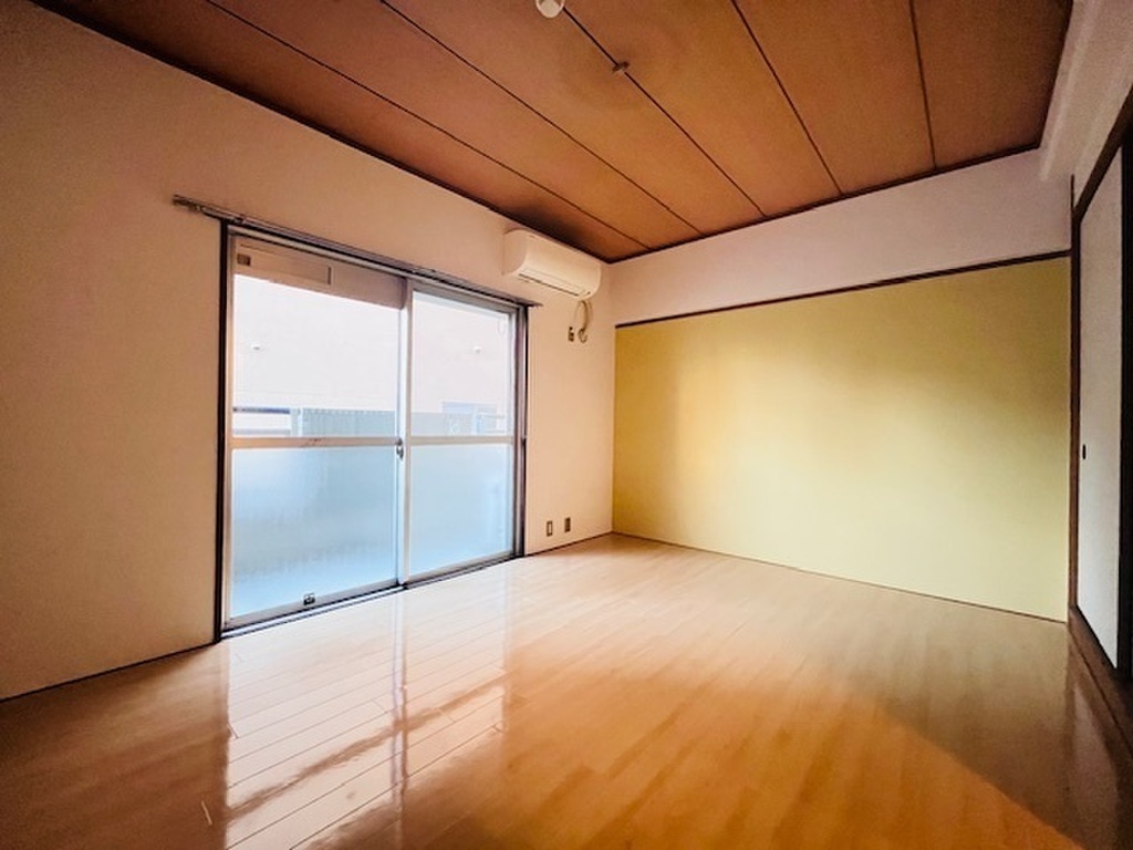 (2/26) 居室・リビング (2/26) 居室・リビング