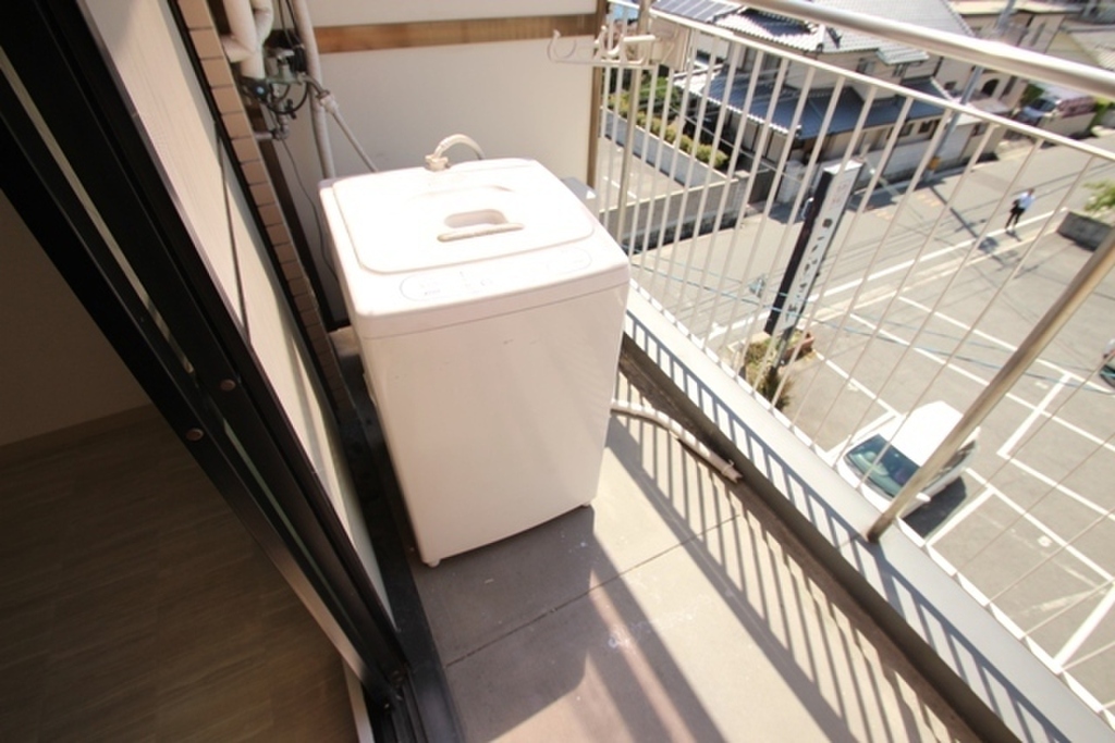 (14/27) バルコニー