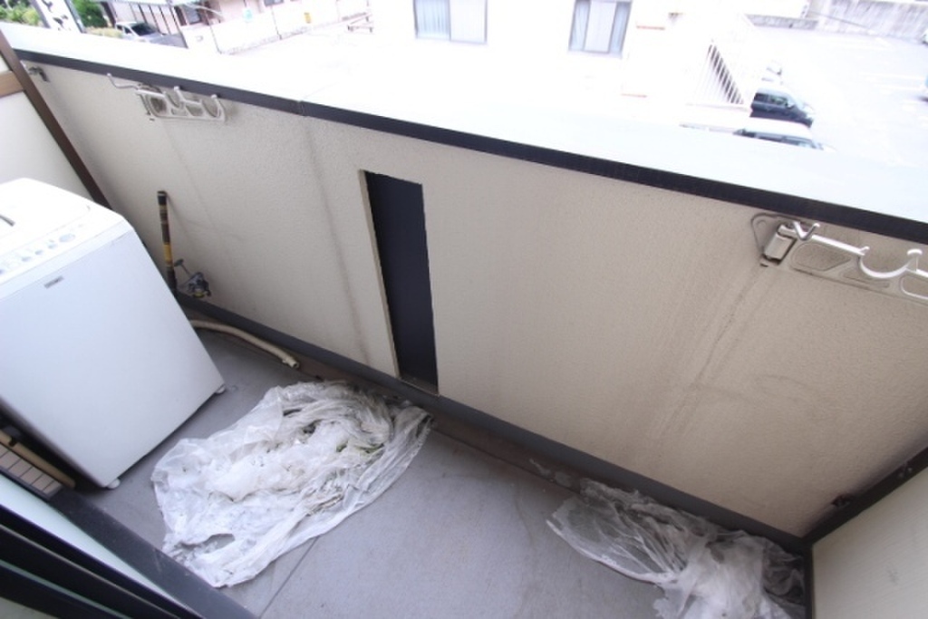 (13/26) バルコニー