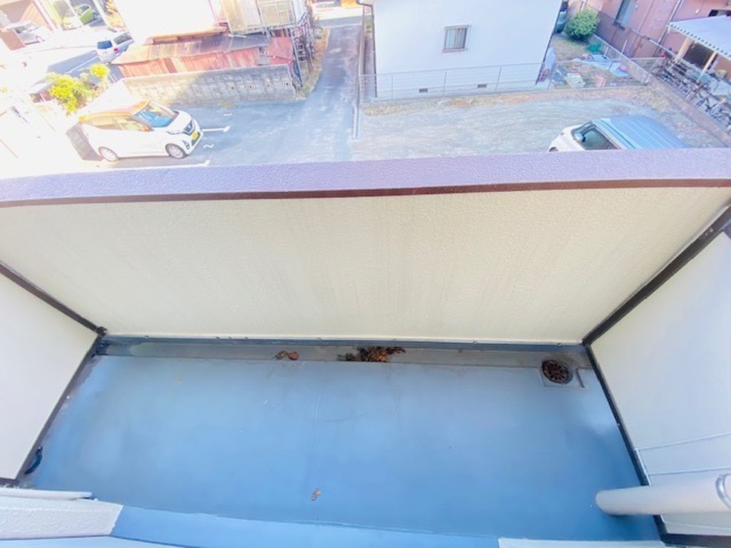 (13/27) バルコニー