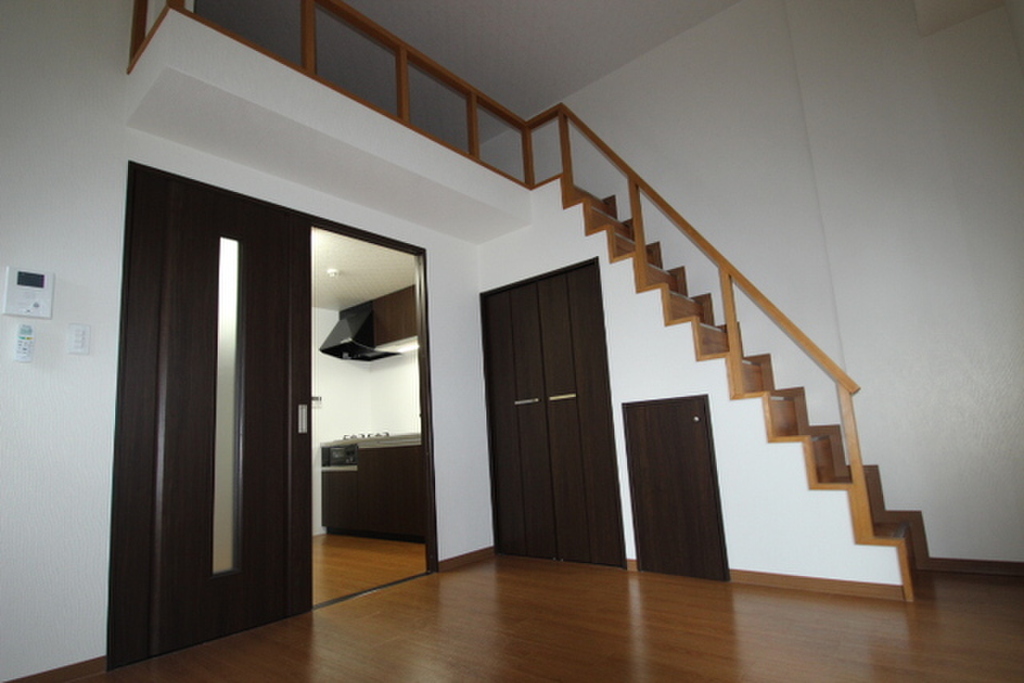 (2/28) 居室・リビング (2/28) 居室・リビング