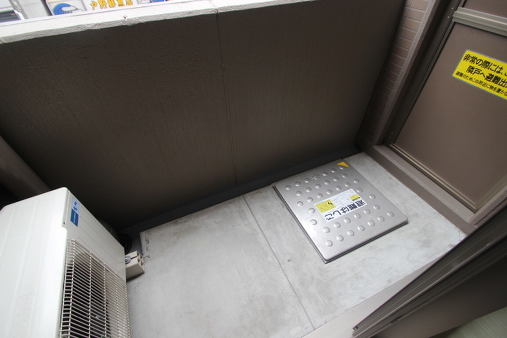 (11/25) バルコニー