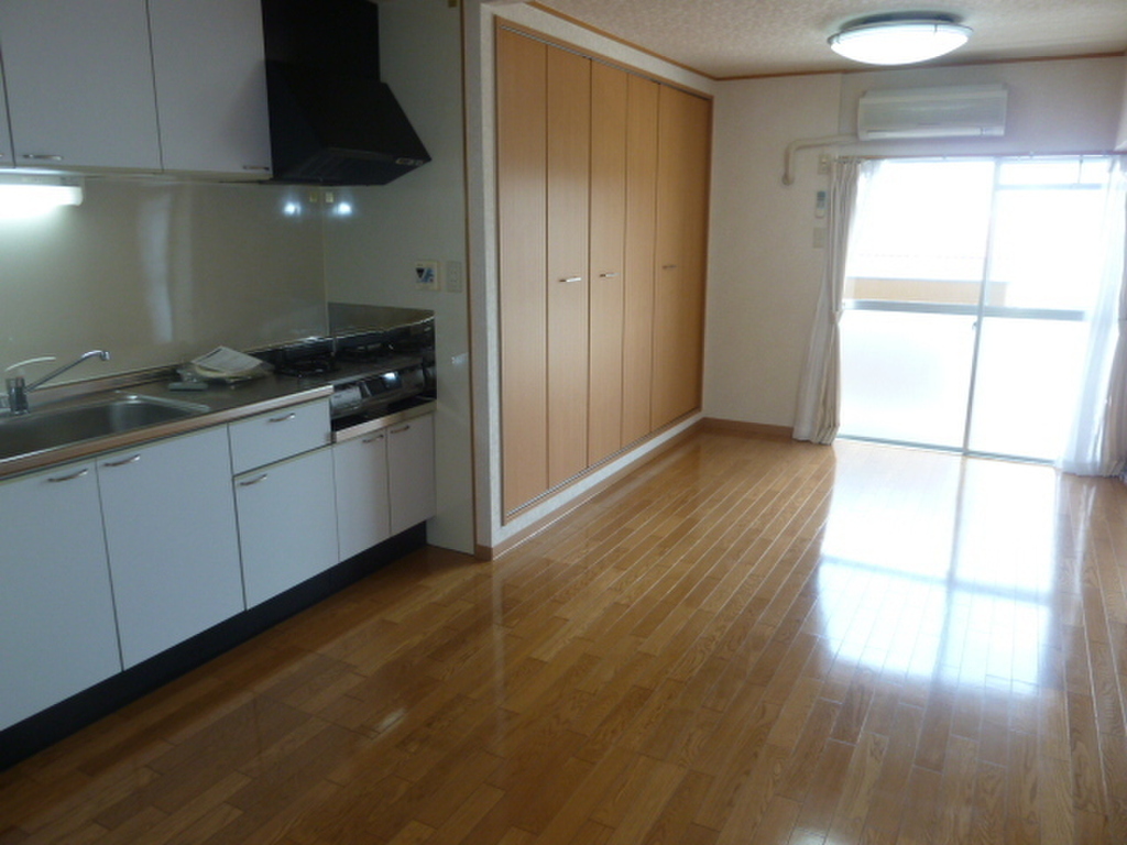 (2/21) 居室・リビング (2/21) 居室・リビング