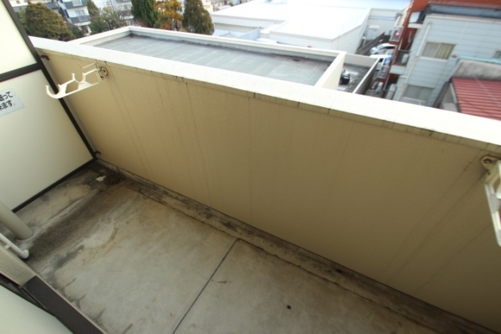 (13/29) バルコニー