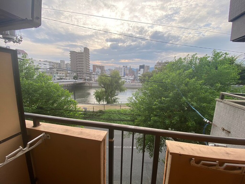 (13/24) 眺望 (13/24) 眺望