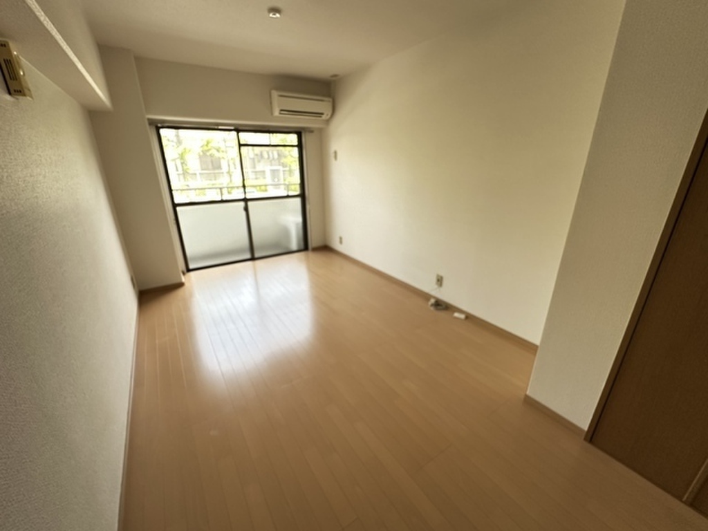 (16/26) 居室・リビング