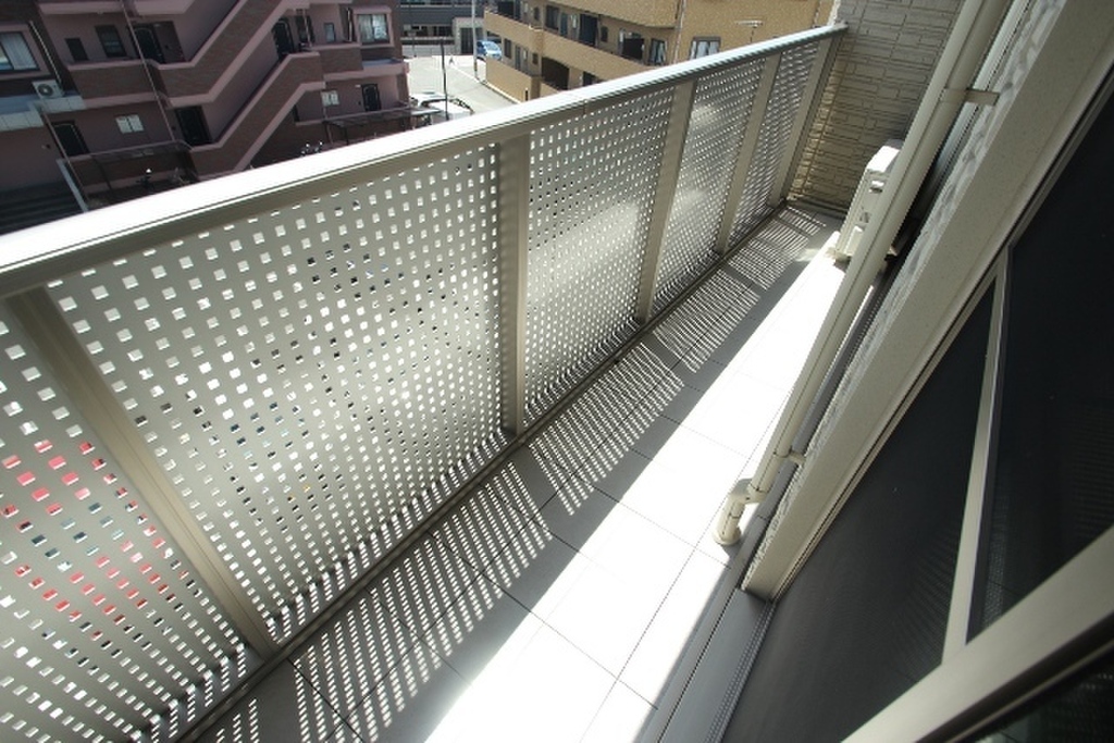 (11/27) バルコニー (11/27) バルコニー