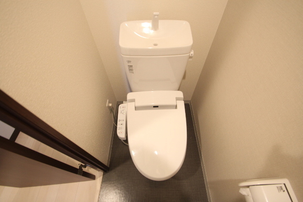 (5/32) トイレ