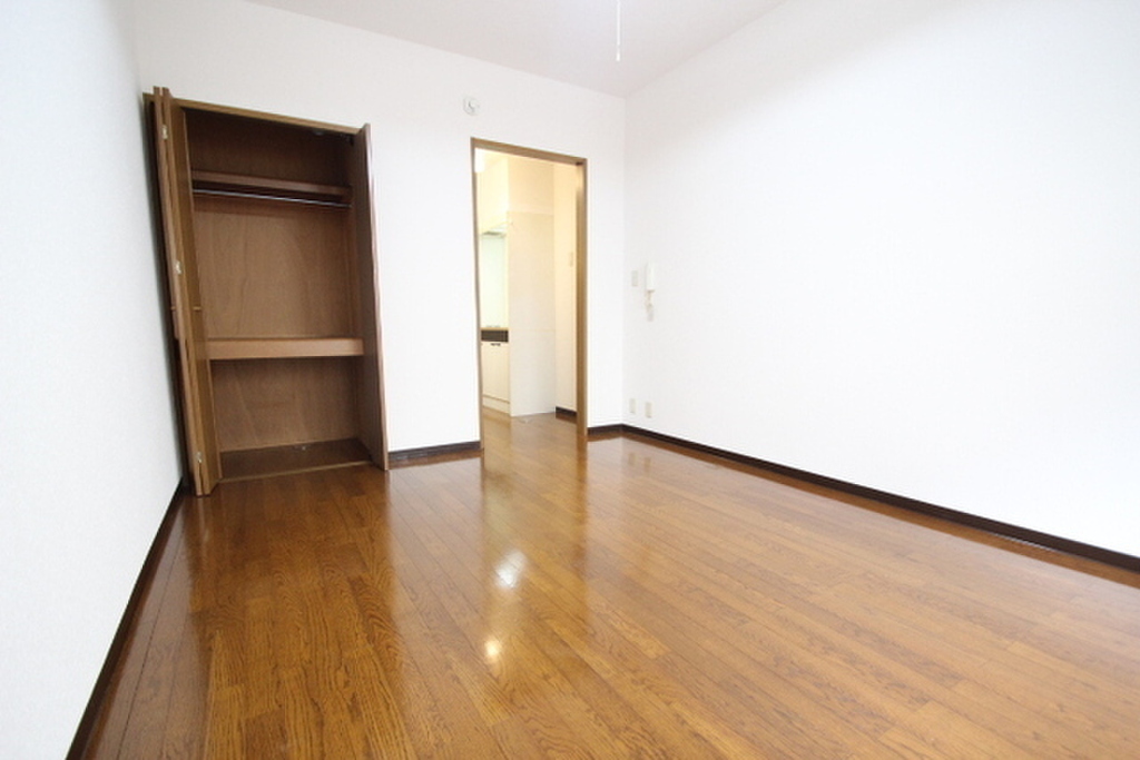 (14/25) 他号室の写真です