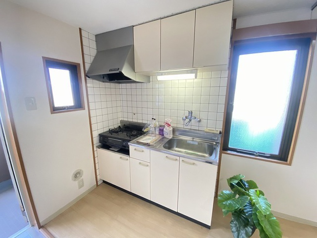 (13/25) キッチン