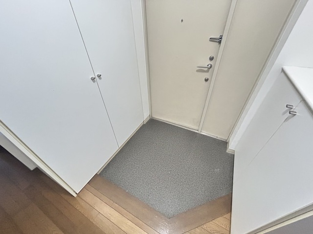 (15/32) 玄関 (15/32) 玄関