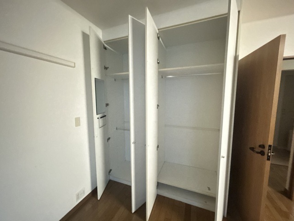 (16/32) 収納 (16/32) 収納