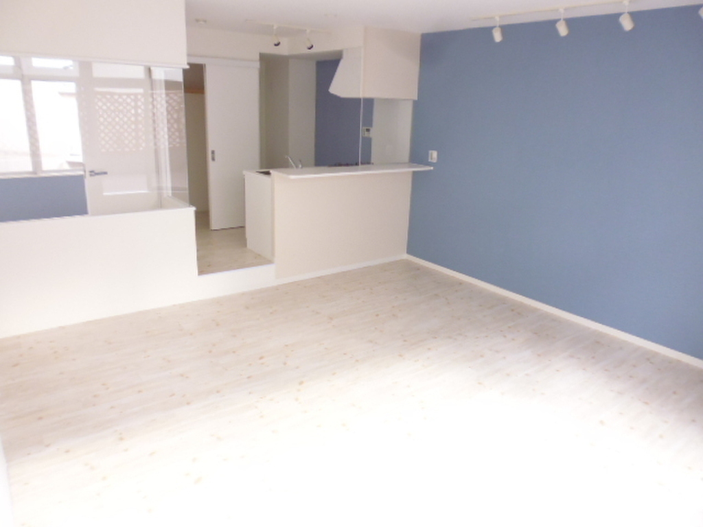 (2/27) 居室・リビング (2/27) 居室・リビング