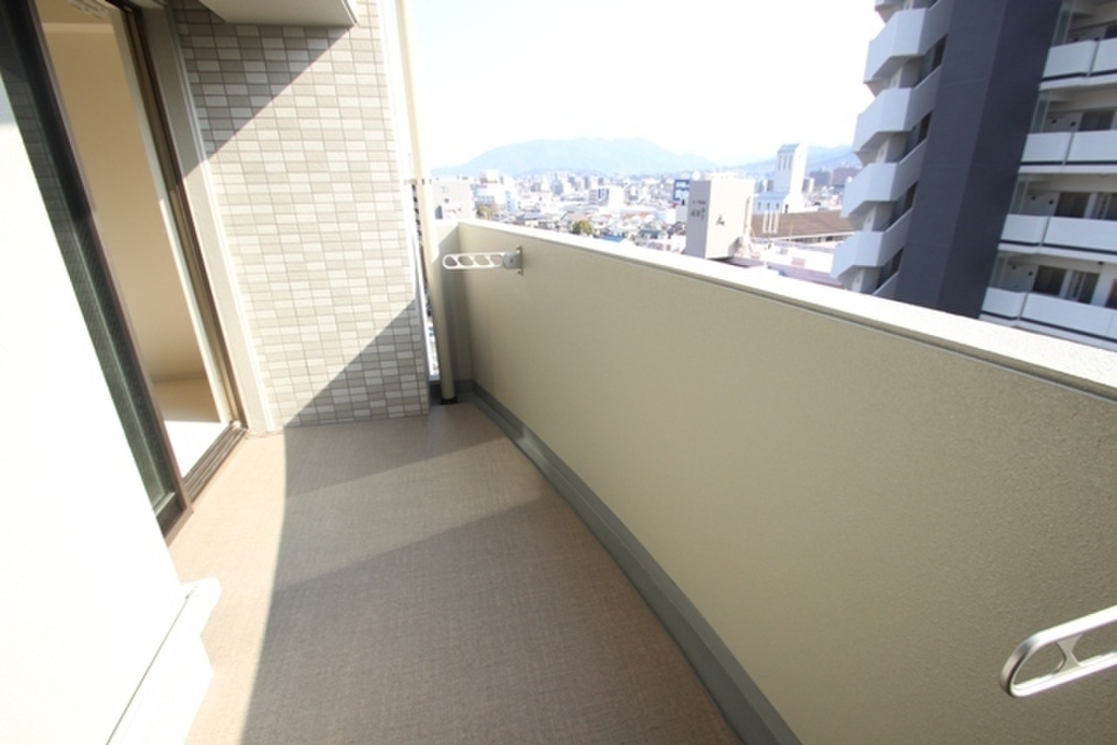 (2/25) バルコニー