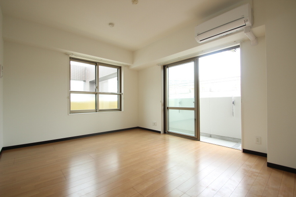 (2/25) 居室・リビング (2/25) 居室・リビング