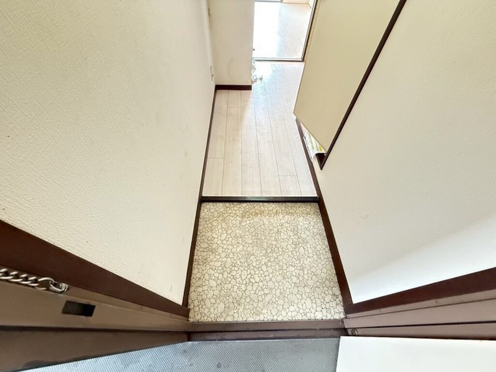 (8/26) 玄関 (8/26) 玄関