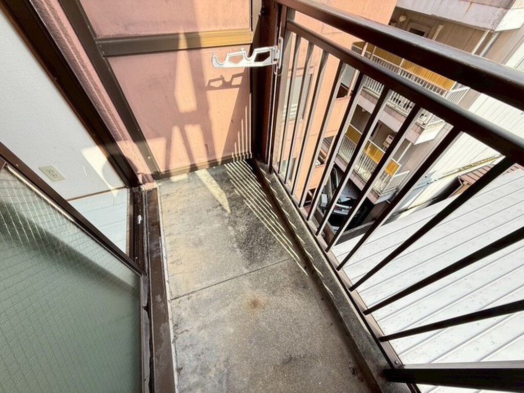 (11/26) バルコニー (11/26) バルコニー