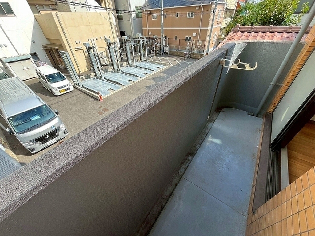 (13/26) バルコニー (13/26) バルコニー