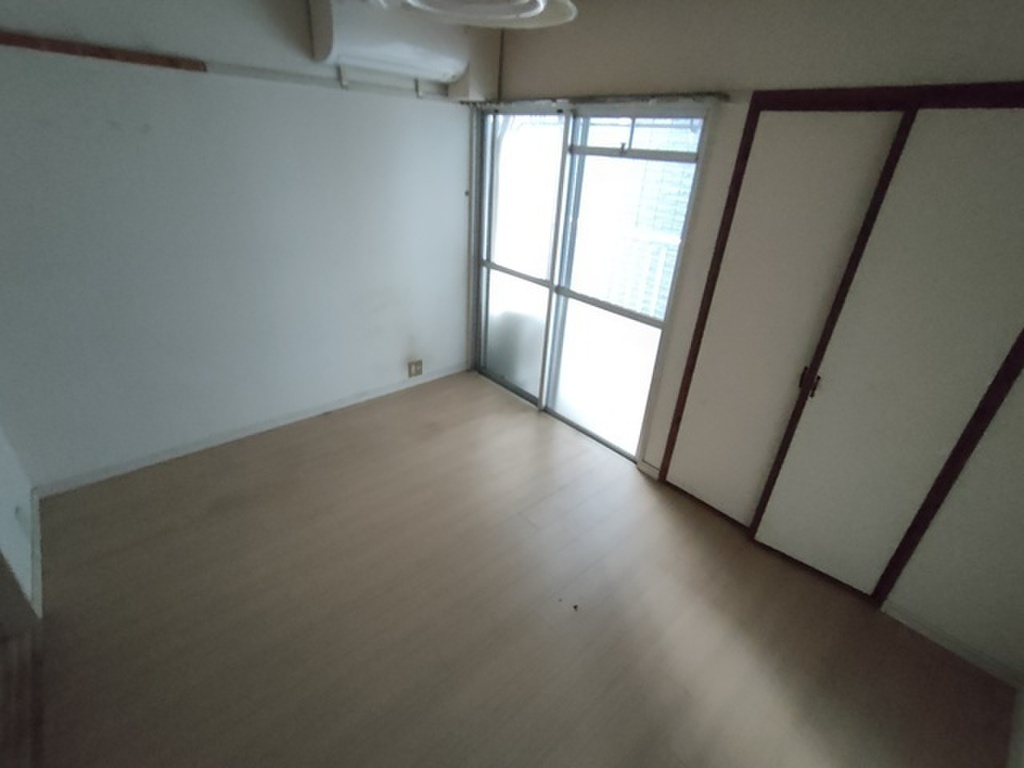 (2/24) 居室・リビング (2/24) 居室・リビング