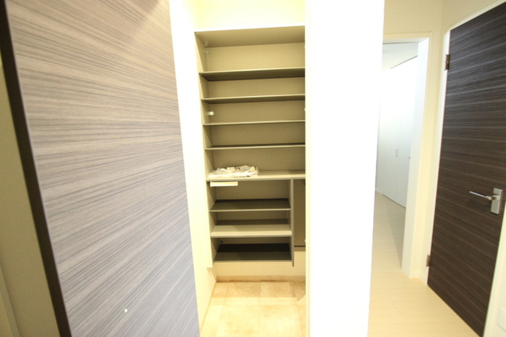 (6/29) 玄関 (6/29) 玄関