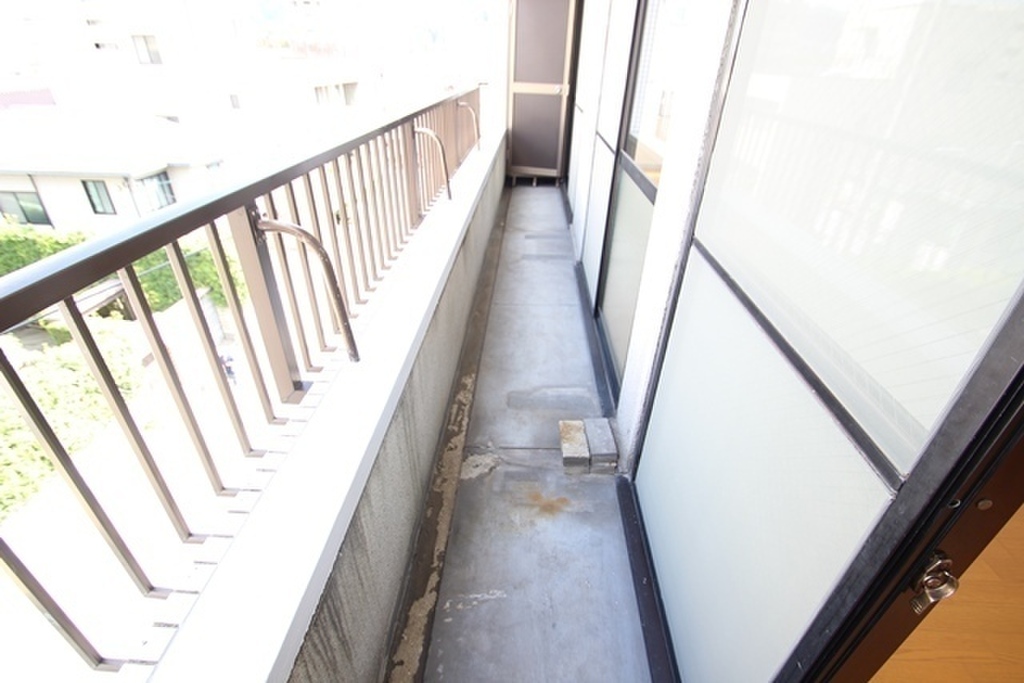 (13/21) バルコニー (13/21) バルコニー