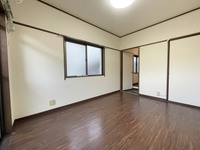 ロイヤルメゾン古江