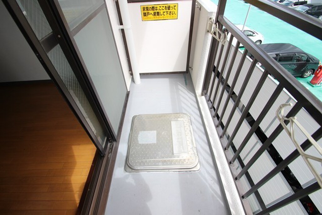 (3/24) バルコニー