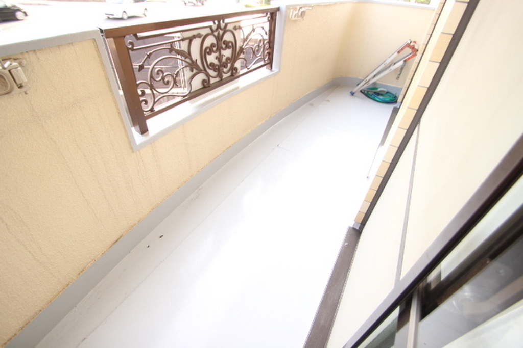 (2/27) バルコニー