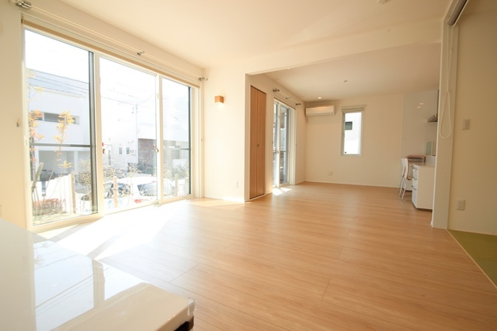 (3/30) 居室・リビング (3/30) 居室・リビング