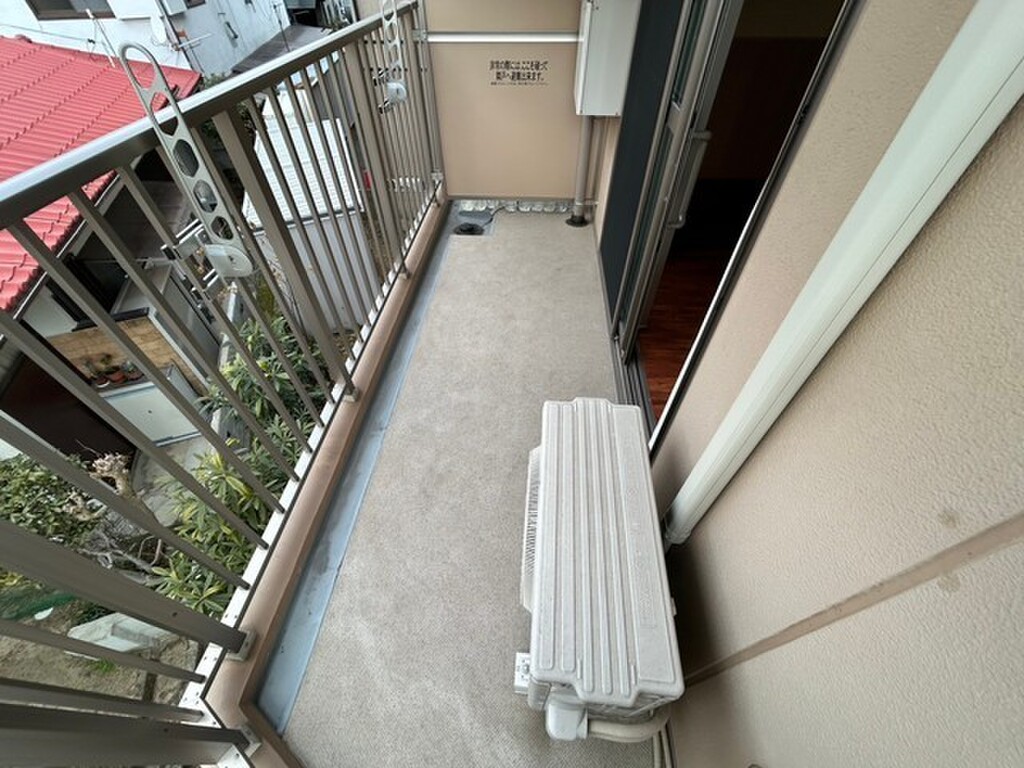 (13/29) バルコニー