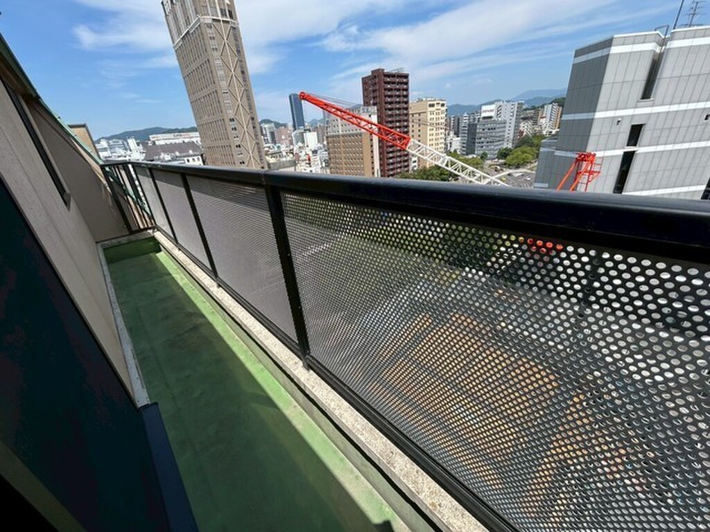 (14/27) バルコニー