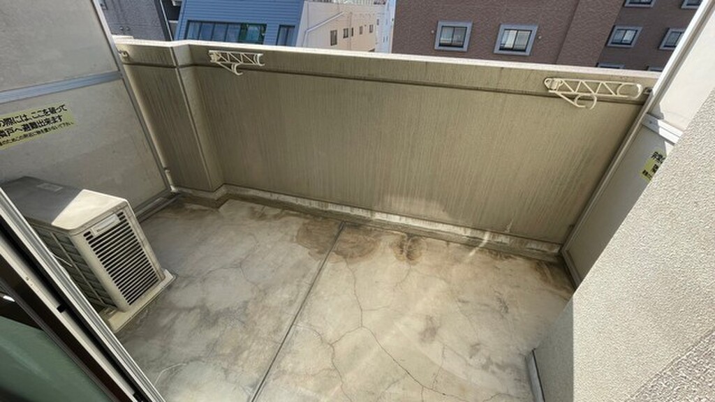 (6/27) バルコニー