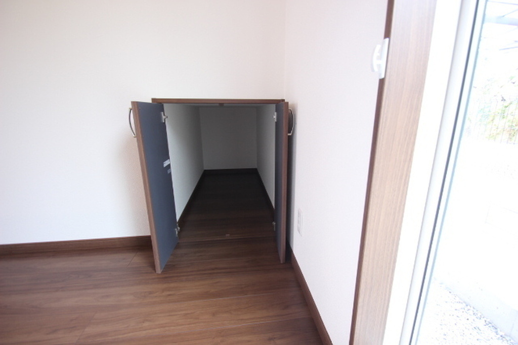 (20/32) 収納 (20/32) 収納