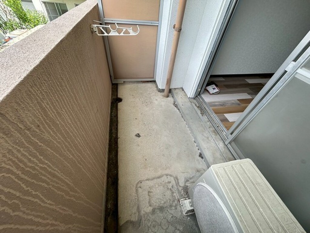 (13/26) バルコニー