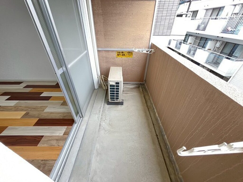 (14/26) バルコニー