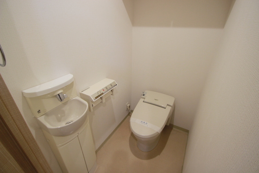 (5/18) トイレ (5/18) トイレ