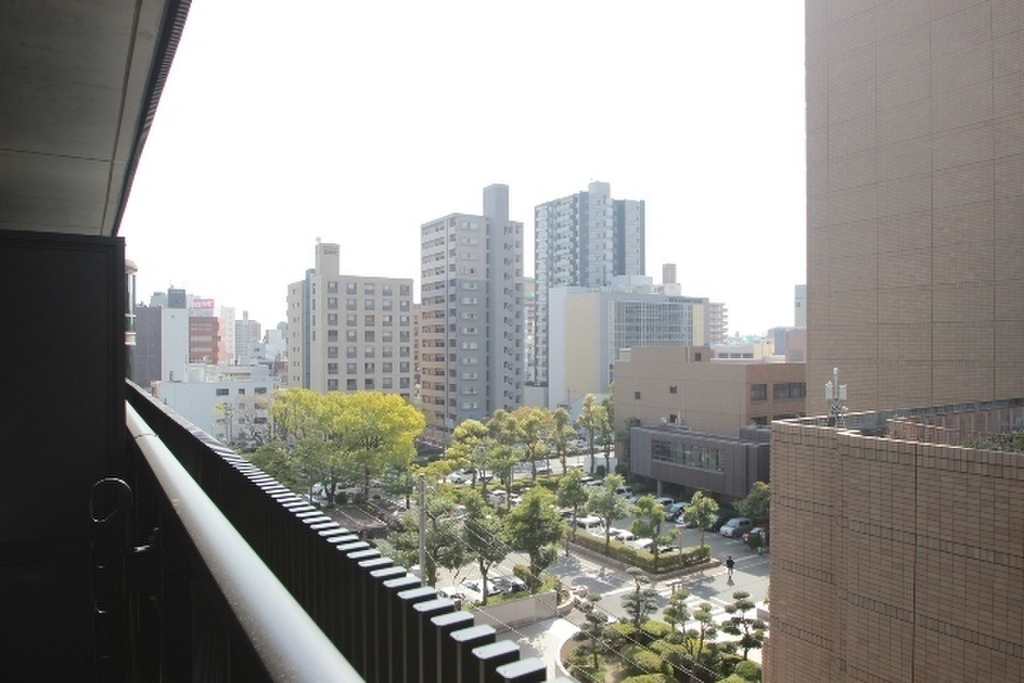 (10/18) バルコニー (10/18) バルコニー